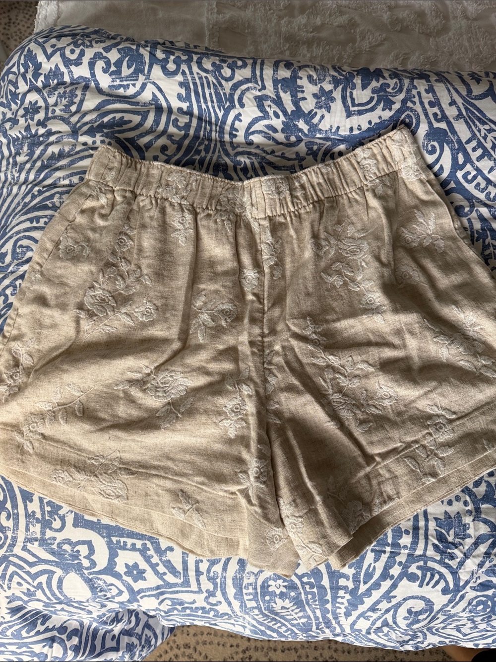 Abercrombie & Fitch Embroidered Linen-Blend Shorts in Light Tan